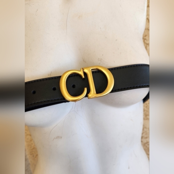 Must have as an addition to your‎ wardrobe, no name - Picture 3 of 8